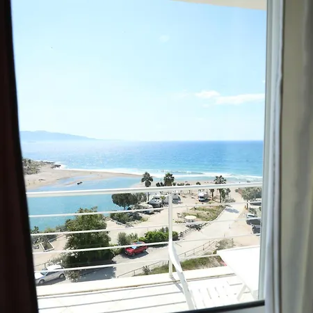 Blue Bay Apartments Sarande Exterior photo